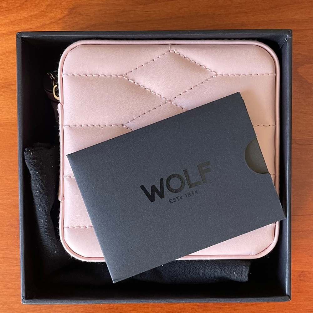 WOLF Blush Quilted Zip Jewelry Organizer